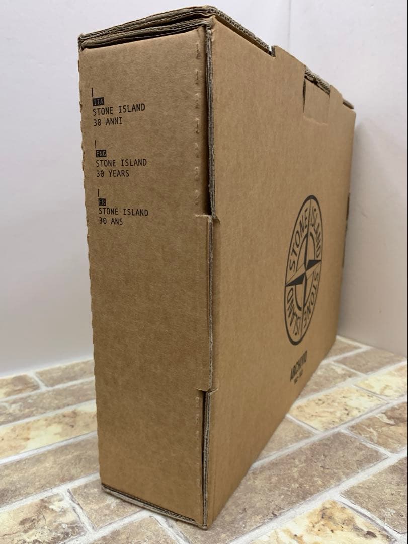 STONE ISLAND ARCHIVIO '982–'012 ハードカバー - メルカリ