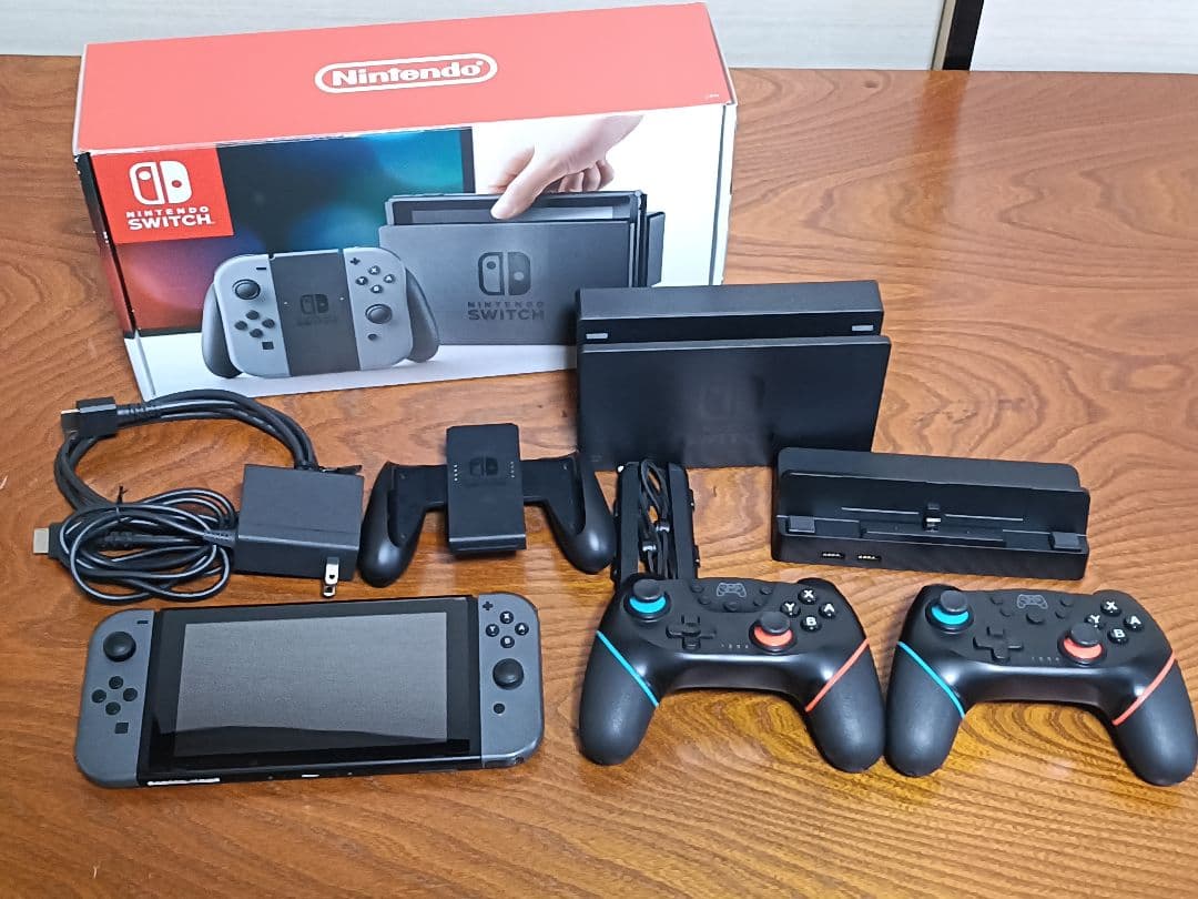 Nintendo Switch グレー(初期型) 本体&周辺機器 セット Amazon.co.jp: Nintendo Switch 本体 (ニンテンドースイッチ) Joy-Con