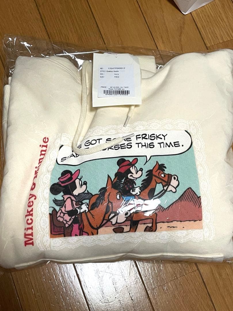 kuku【即納】COWBOY HOODIE アリソンブラウン　ディズニー ALLISON BROWNよりディズニーコレクションが発売🏠❄️⭐️ ◼︎Cowboy