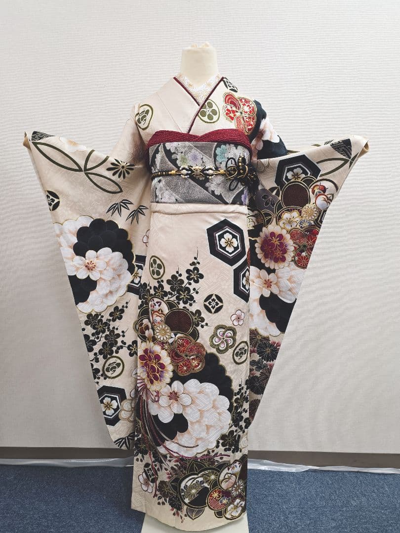 157~170センチぐらいの方が適応サイズ】振袖フルセット 玉城ティナ