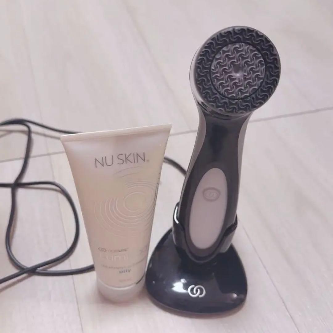 【限定カラー】黒色 ニュースキン　ルミスパ NUSKIN ニュースキン genloc ルミスパ ブラック 限定品 限定色genLOC