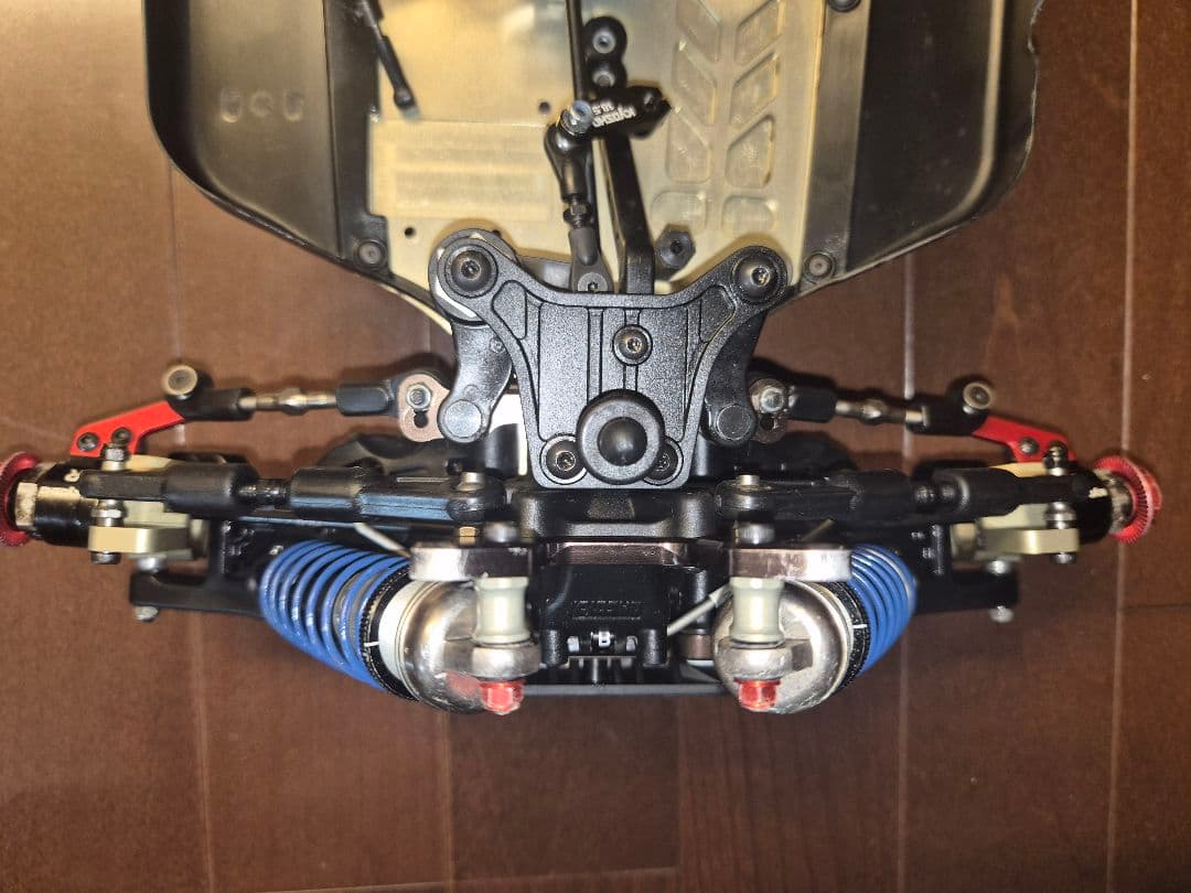 ひ*ん様 Kyosho INFERNO MP11 1/8 RCバギー(中古) - メルカリ