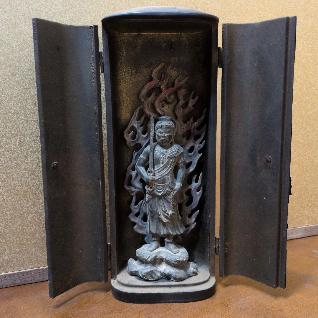 不動明王　銅製21センチ厨子付 不動明王 銅製21センチ厨子付 不動明王 21．0cm 青銅色 合金製［仏像