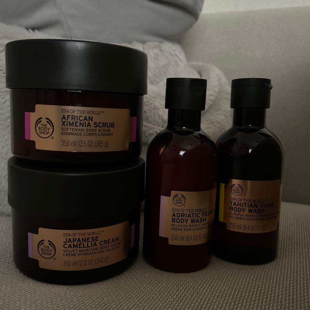 ザボディショップ　スパオブザワールド4点セット　ほぼ新品 ザボディショップ / スパオブザワールド モイスチャライジングギフトの