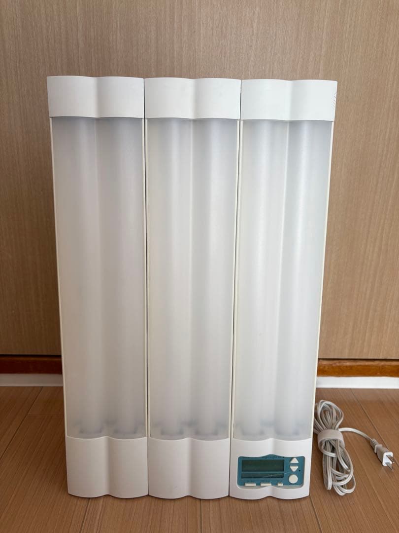 ブライトライトME＋　高照度光療法 Amazon | 高照度光照射器具 ブライトライトME＋ Brightlight ME+