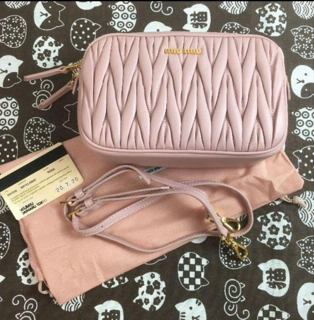 ♡*♡様 Miu Miu ミュウミュウ マトラッセ ショルダーバッグ ピンク MIU MIU】ミュウミュウ『マテラッセ レザー ショルダーバッグ』5BH211