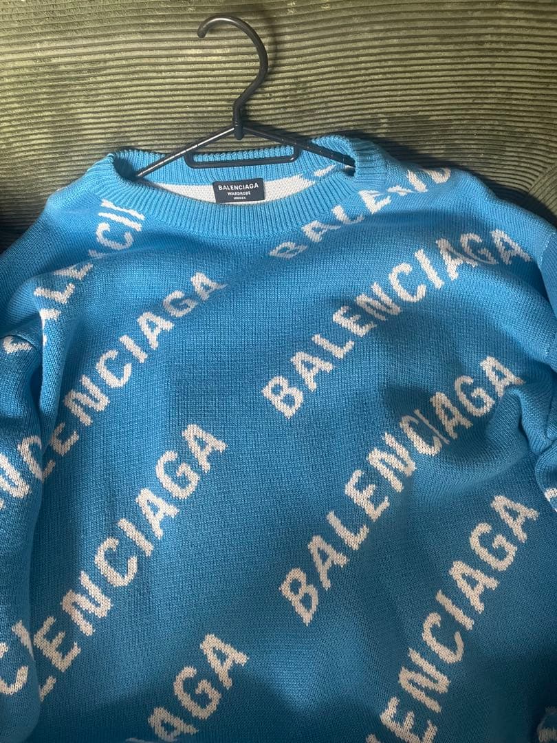 BALENCIAGA ユニセックスニットセーター 青/白 BALENCIAGA（バレンシアガ）ニット・セーター 青 サイズ:XS メンズ