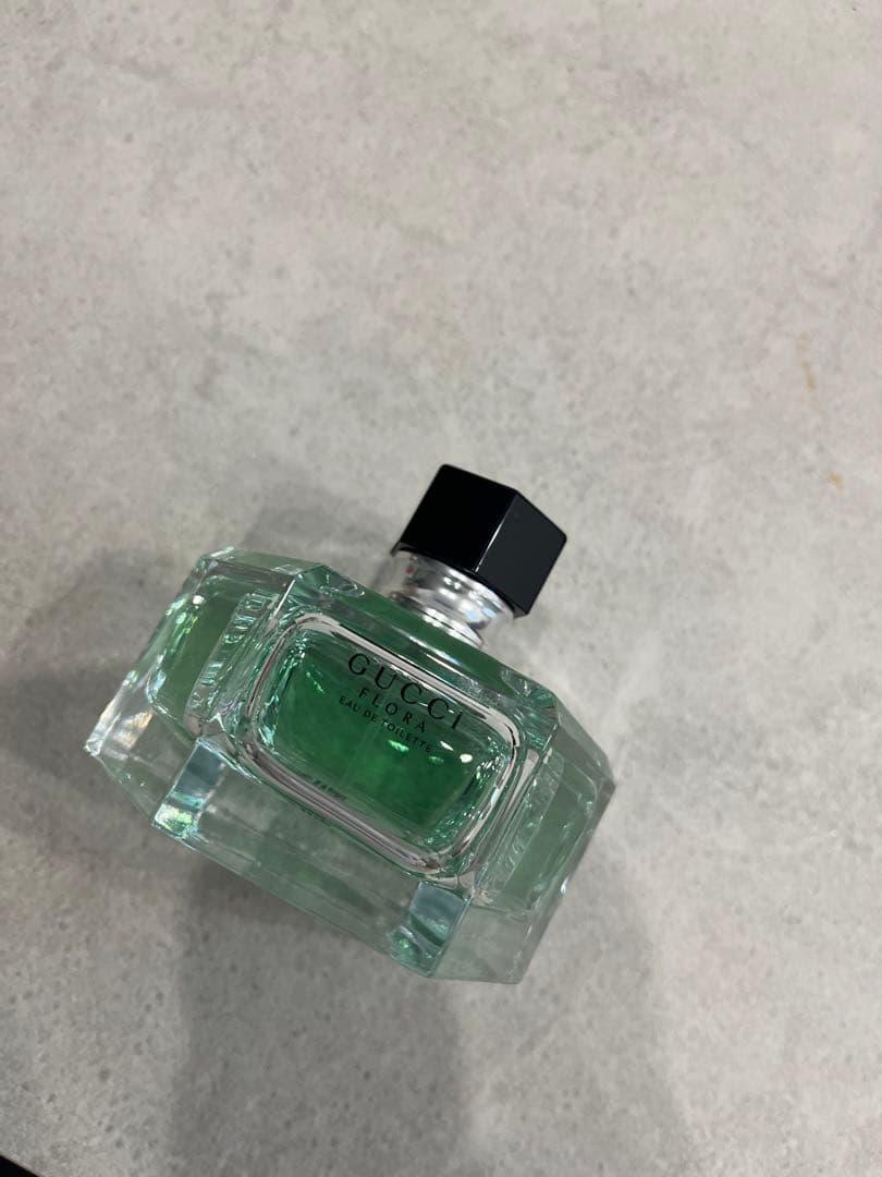 Womo incense + Cardamomオードパルファム