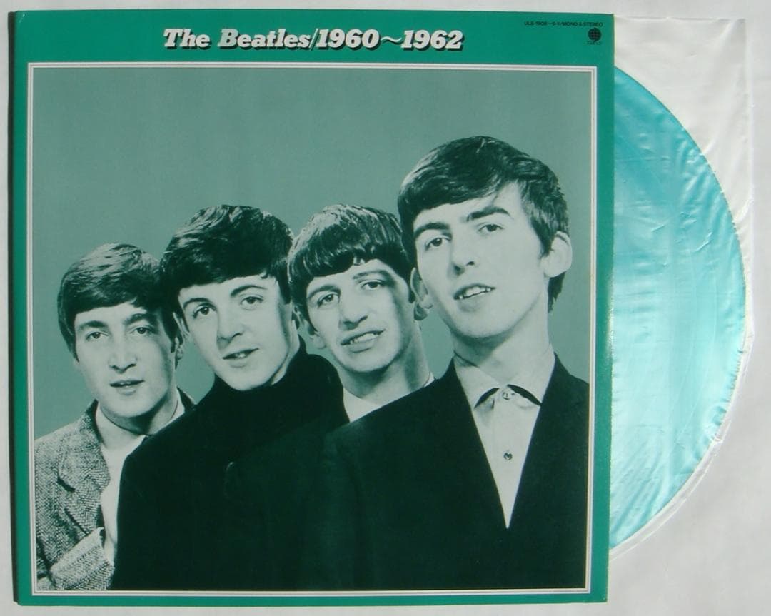 日本版グリーン盤】ビートルズ 1960-62【2LP】 - メルカリ