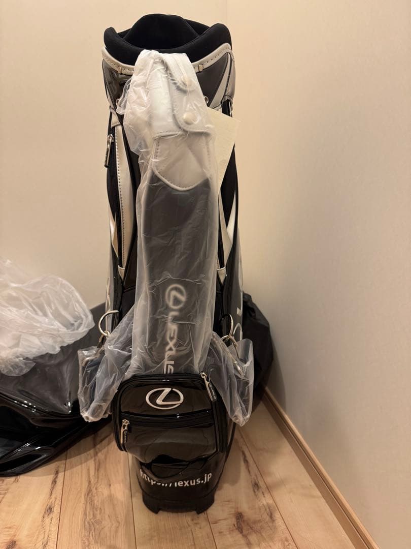 未使用シーリグ付き非売品！ご成約者用レクサス ゴルフキャディバック