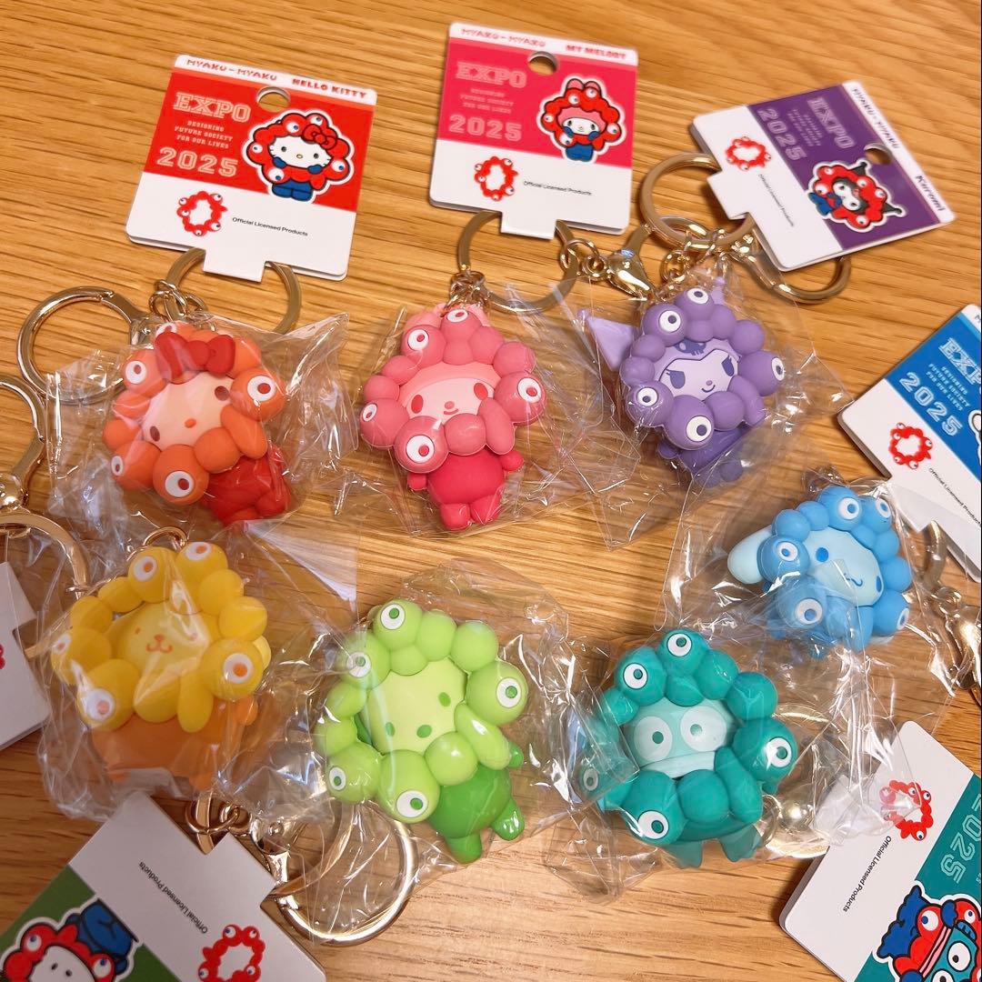 サンリオ ミャクミャク キーホルダー　推しカラー　全7種　新品未使用 サンリオ×ミャクミャクキーホルダー、新大阪駅限定「推しカラー