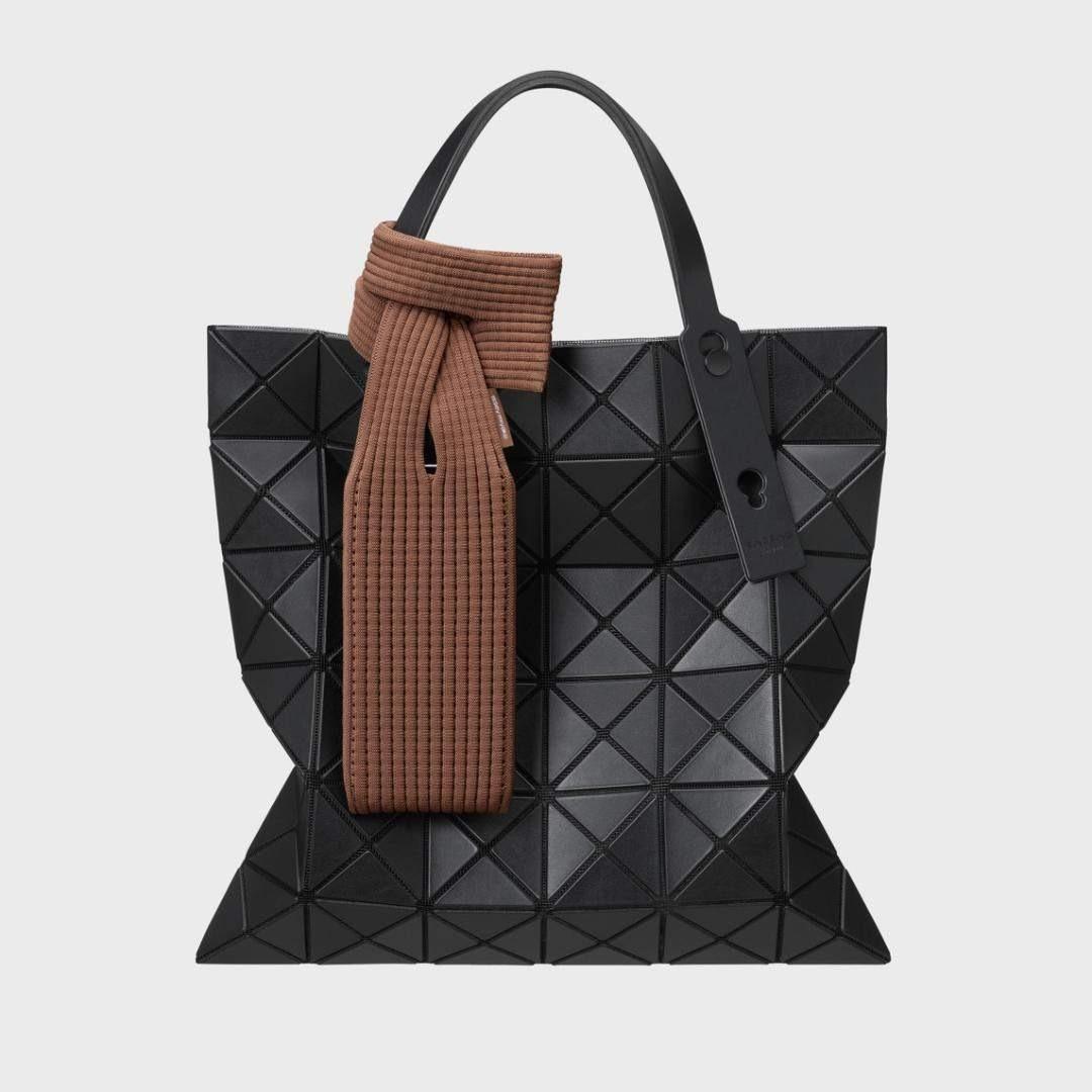 iPhone Pocket by ISSEY MIYAKE ショート シナモン イッセイミヤケがアップルと協業し、新たなアクセサリー「iPhone