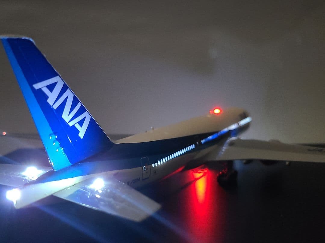ANA BOEING 777-200 LED仕様完成品 - メルカリ