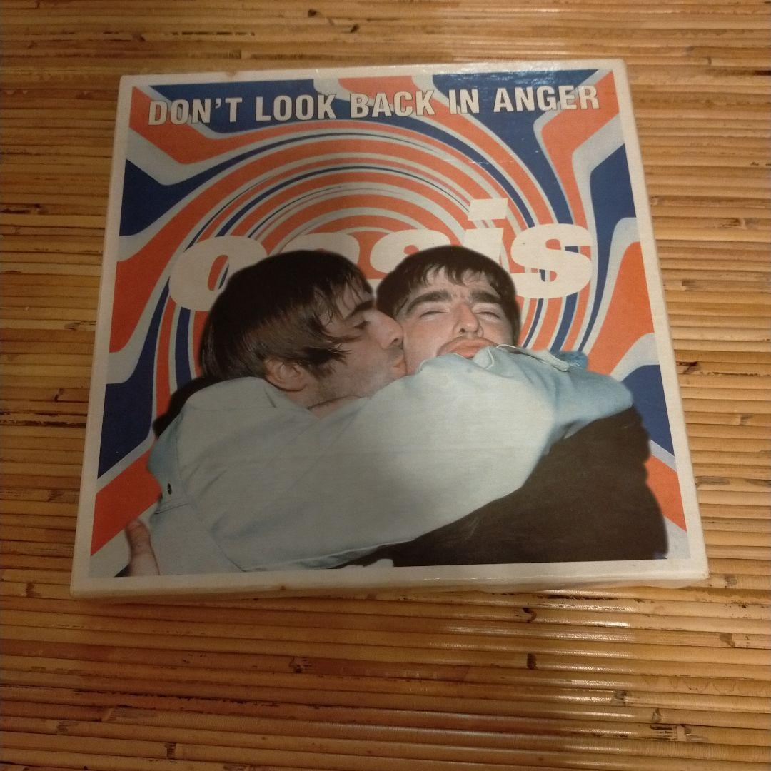 oasis シングルCD+写真集セット OASIS オアシス (結成 35周年 ) - TRYING TO FIND A WAY OUT OF