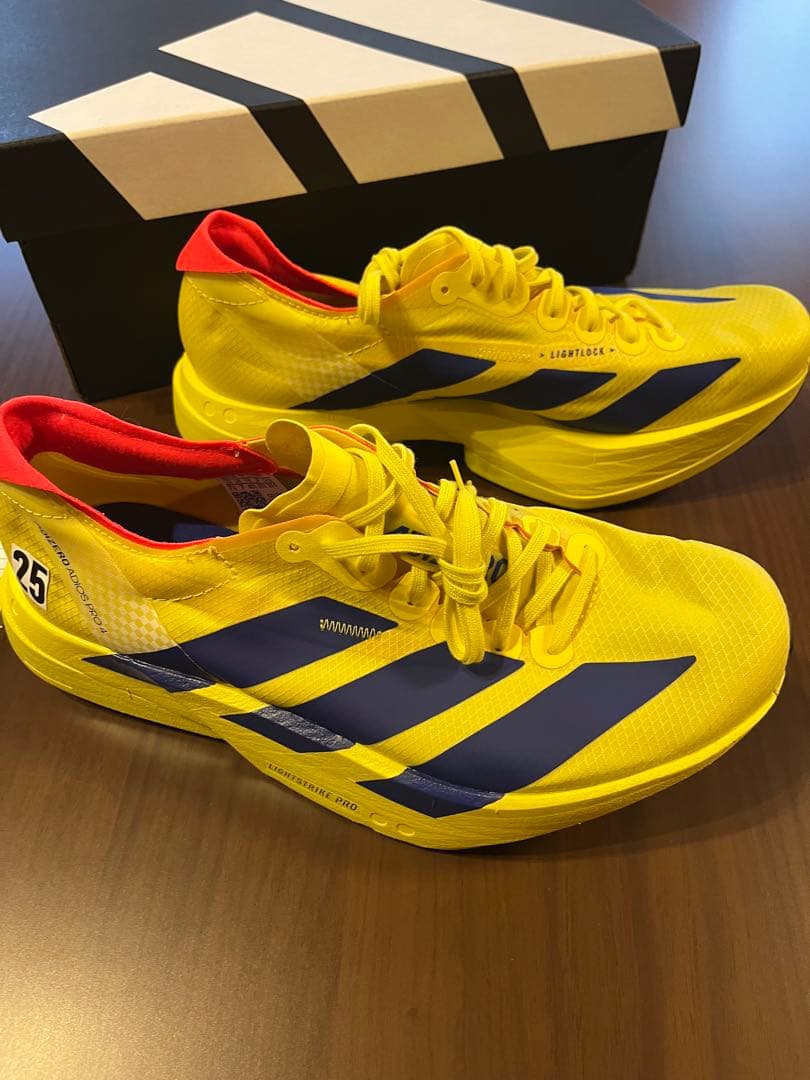 スパイク・シューズ ADIZERO ADIOS PRO 4 adidas 25.5cm