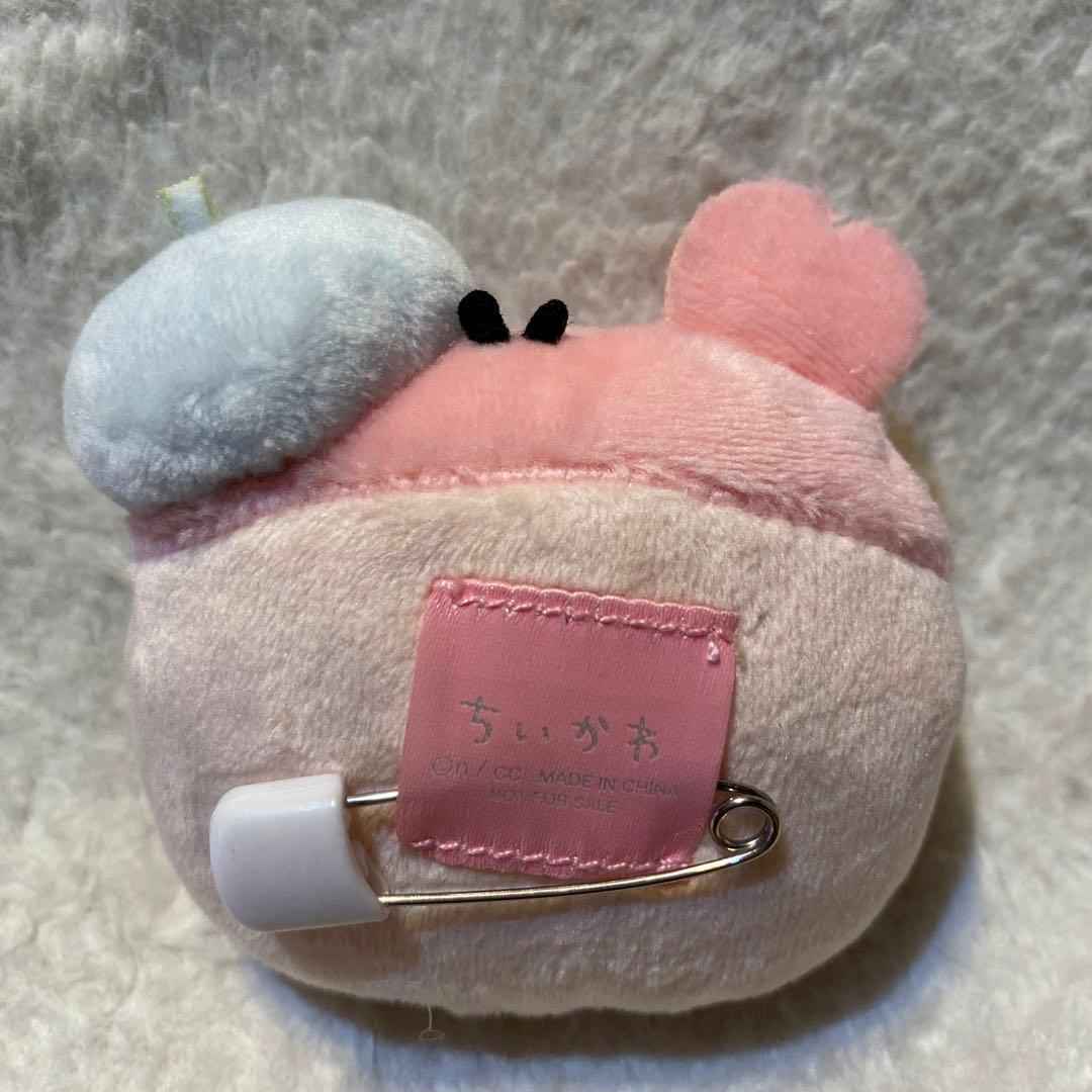 ちいかわ かにちゃん 古本屋 おかおぬいぐるみバッジ 東京みやげ