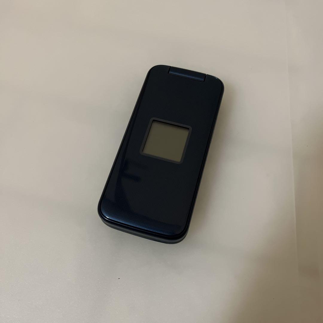 【極美品】NTTドコモ 富士通 らくらくホン F-01M ネイビー　docomo ムスビー｜docomo らくらくホン F-01M ネイビー ガラホ【らくらくホン