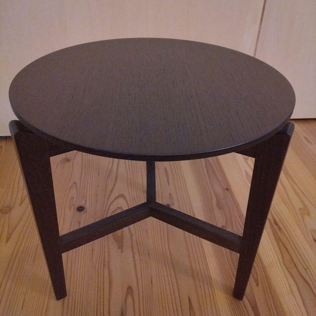 大塚家具　イタリア製　円形ダークブラウン木製サイドテーブル 大塚家具イタリア製円形ダークブラウン木製サイドテーブル