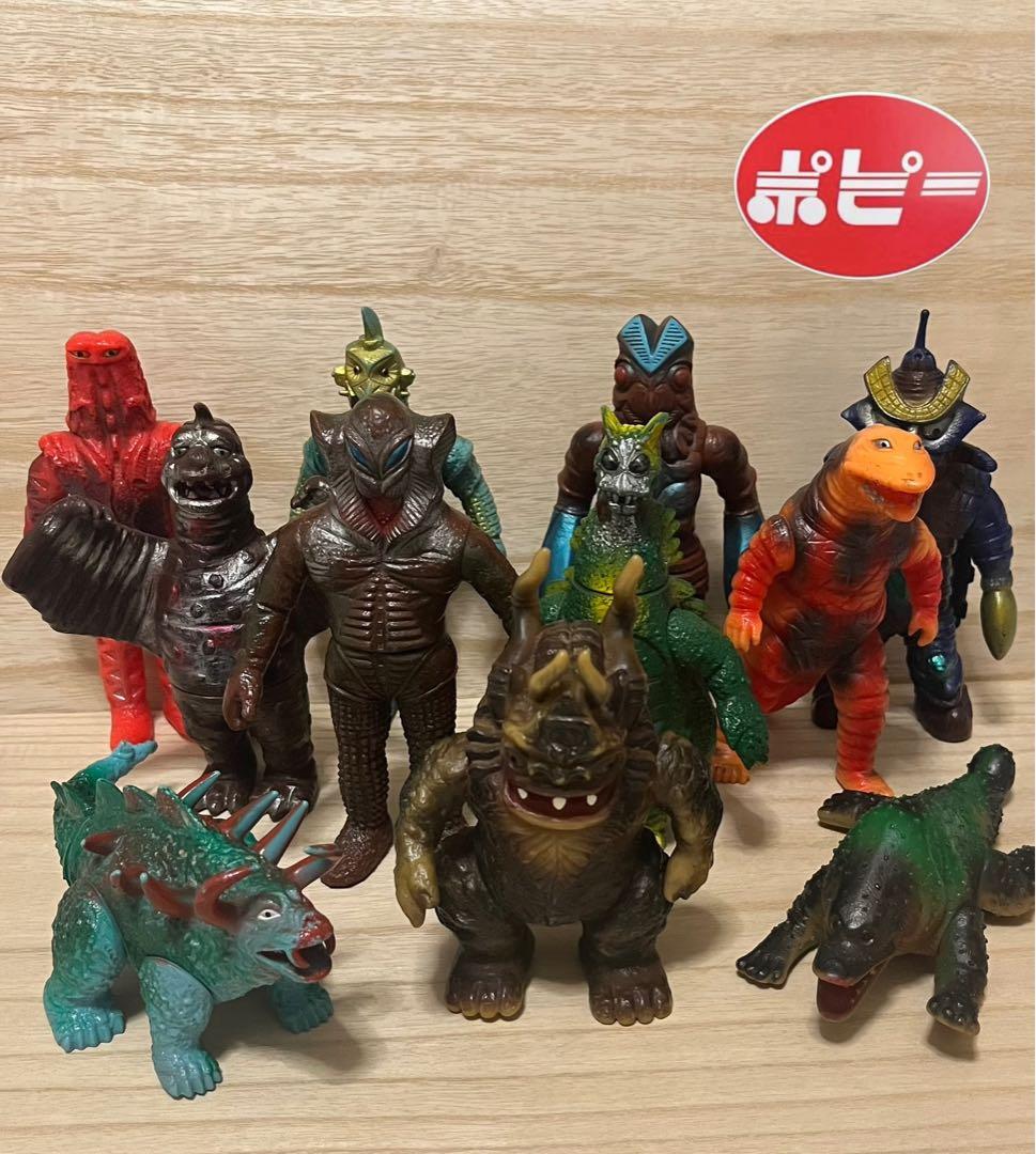 様用ポピー怪獣足製11体ソフビ ホビーラウンド30」でシマックスが「ミドル東宝怪獣ソフビ対決セット