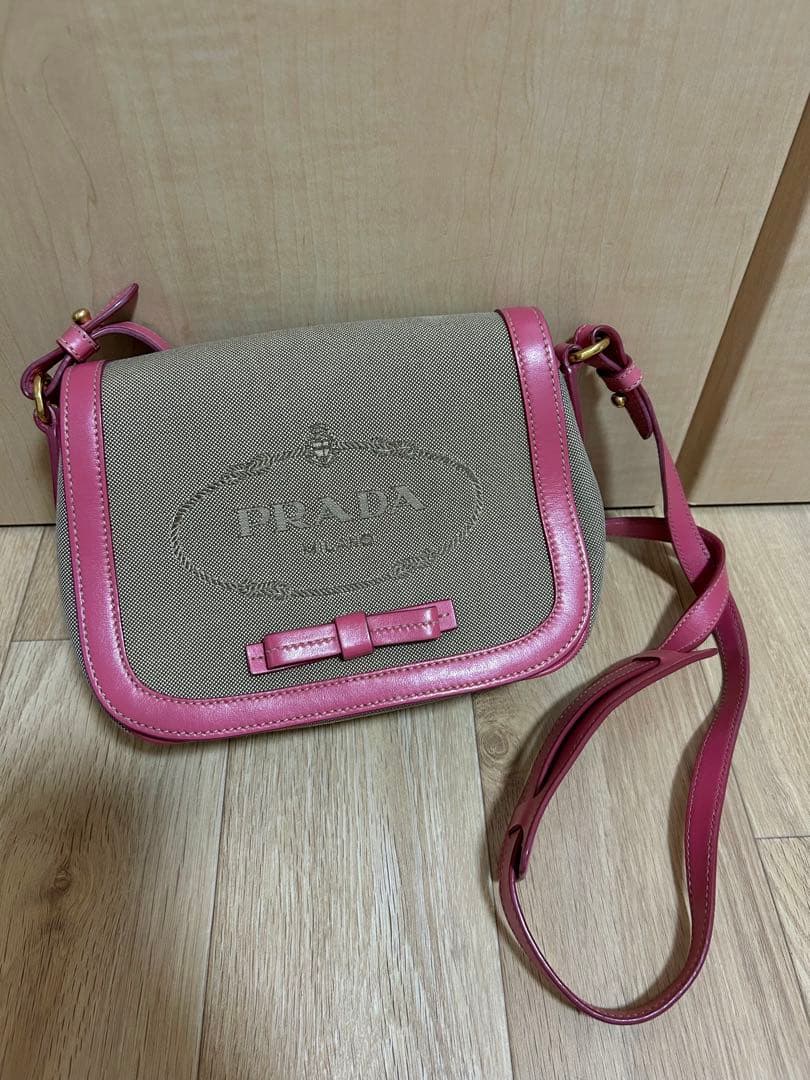 PRADA ショルダーバッグ ベージュ/ピンク PRADA（プラダ） 中古 ショルダーバッグ レディース ブランド