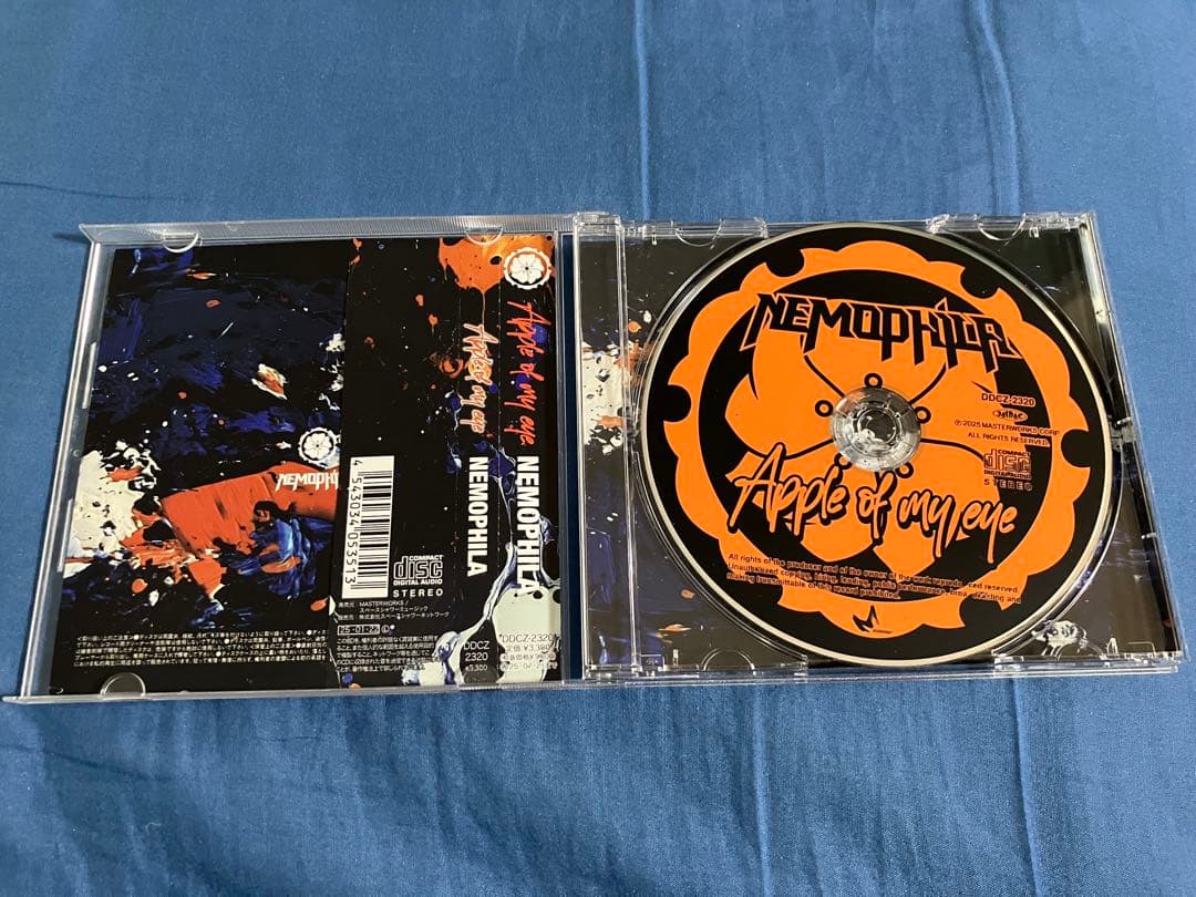 直筆サイン入】NEMOPHILA Apple of my eye(通常版) - メルカリ