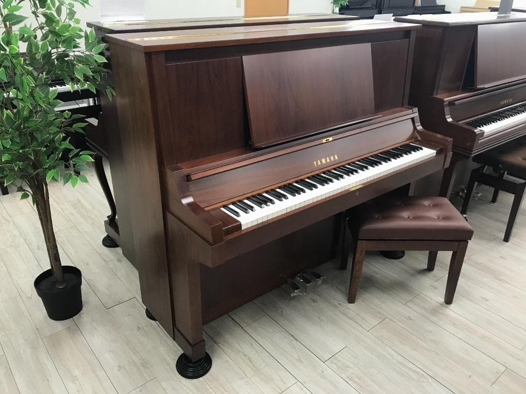 ★58971【アップライトピアノ】YAMAHA　YU5Wn 消音ユニット付き 18c4de48c343c826c250ae104f87e8