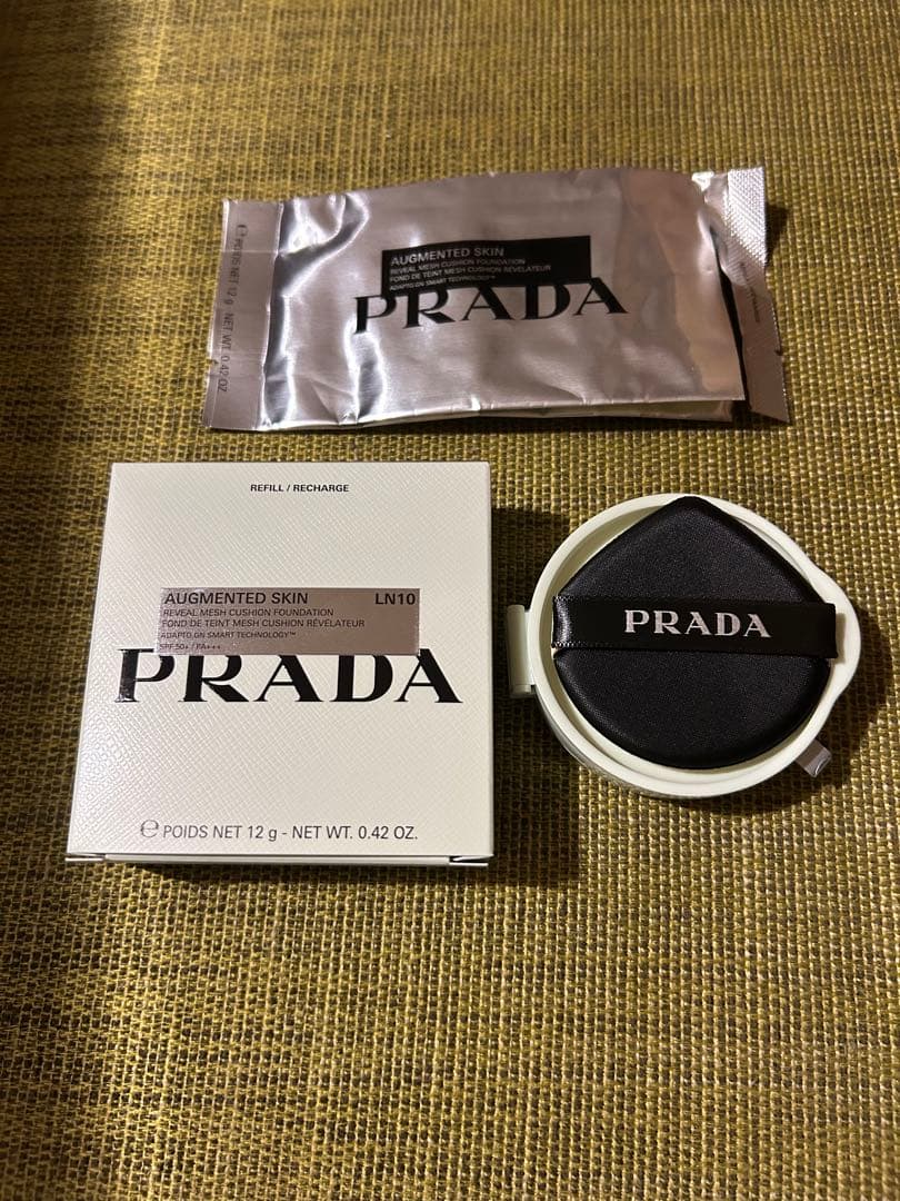 プラダ リヴィール メッシュクッションファンデーション LN10 - メルカリ