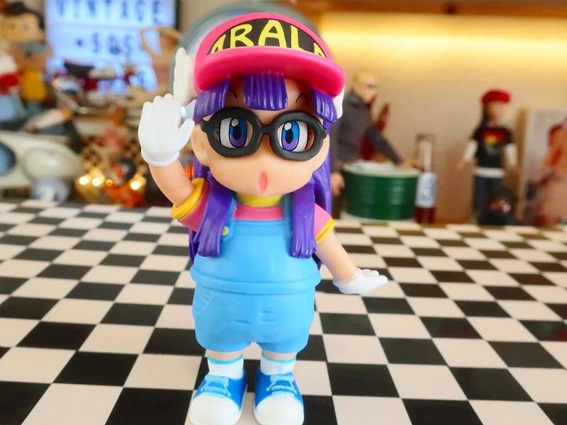 鳥山明 ドクタースランプ アラレちゃん フィギュア blue - メルカリ