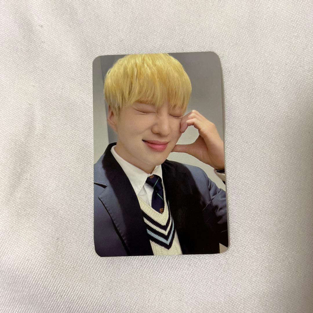 WINNER FC限定 ファンクラブ 制服 トレカ スンユン ファンクラブに入会してファンクラブ限定イーグルストレカをゲット