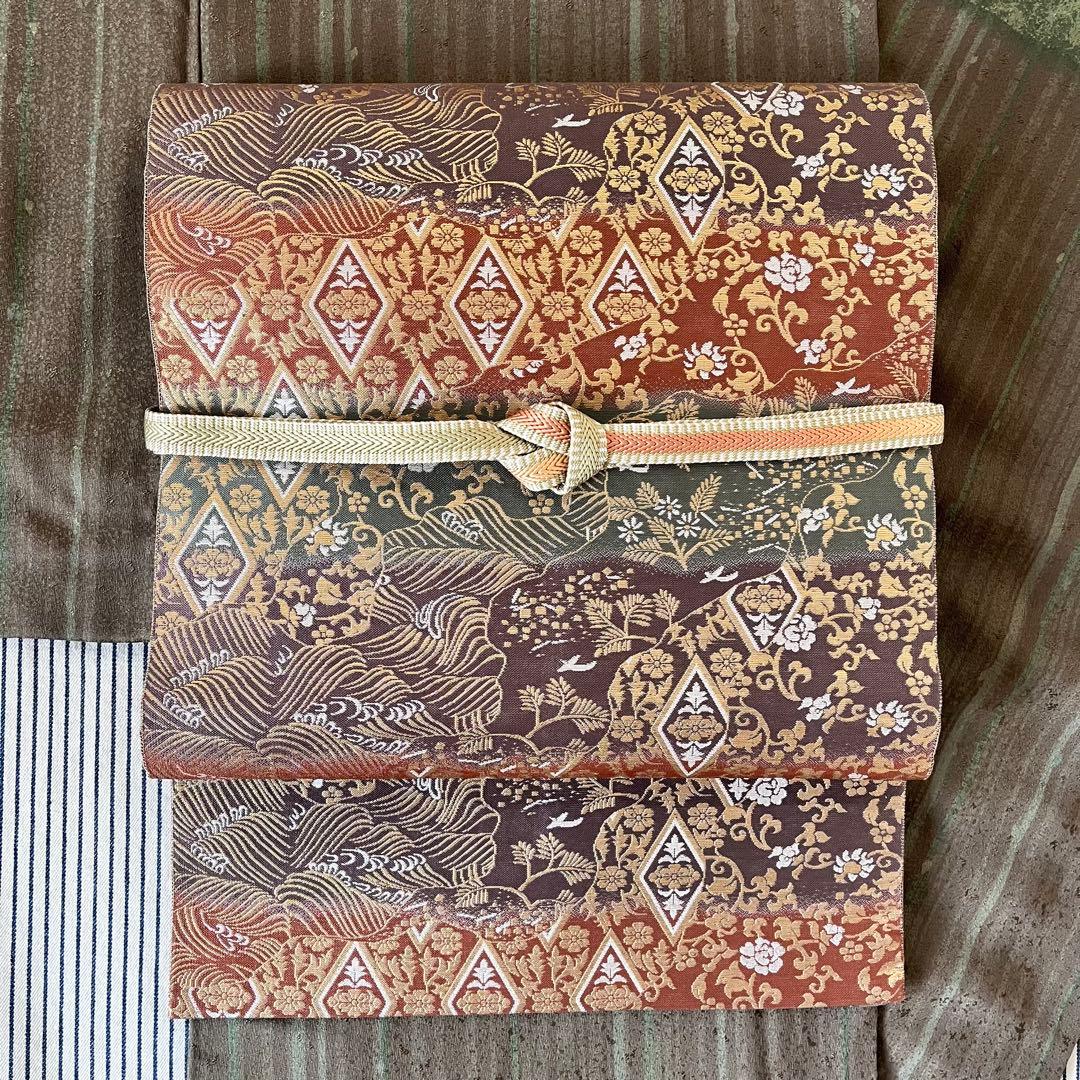 袋帯 リバーシブル 雰囲気の違う裏表 全通柄 正絹