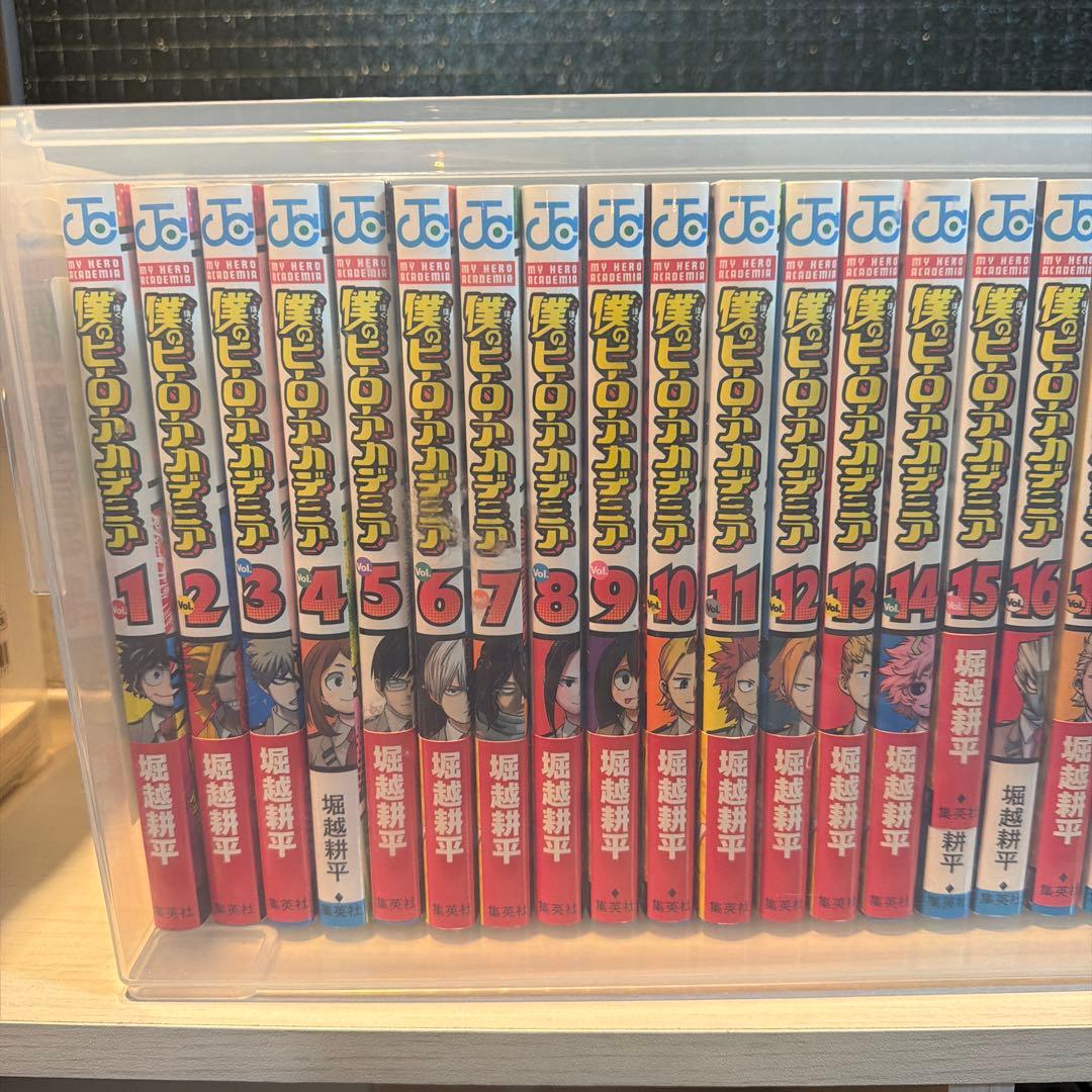 僕のヒーローアカデミア　コミック全42巻　劇場特典付き Amazon.co.jp: 僕のヒーローアカデミア コミック 全42巻セット (集英社