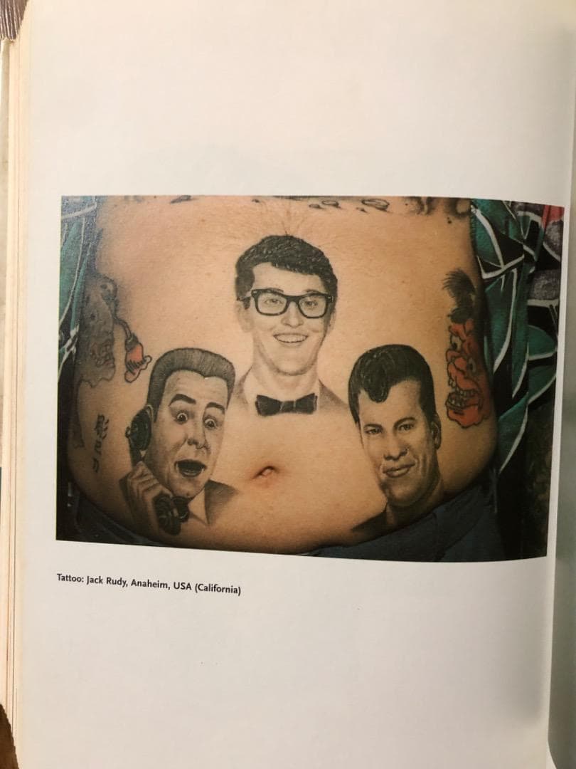 1000TATTOOS タトゥー写真集　刺青【匿名配送】