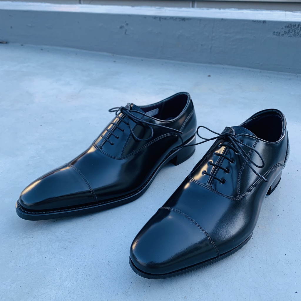 タフにハードに『スクラッチタフレザー』 | 靴のリーガル