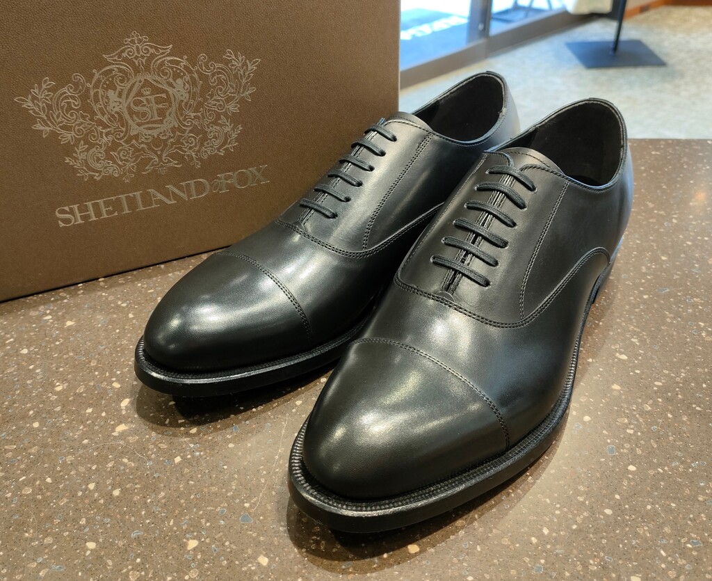 REGAL」or「SHETLANDFOX」？ | 靴のリーガルコーポレーション公式