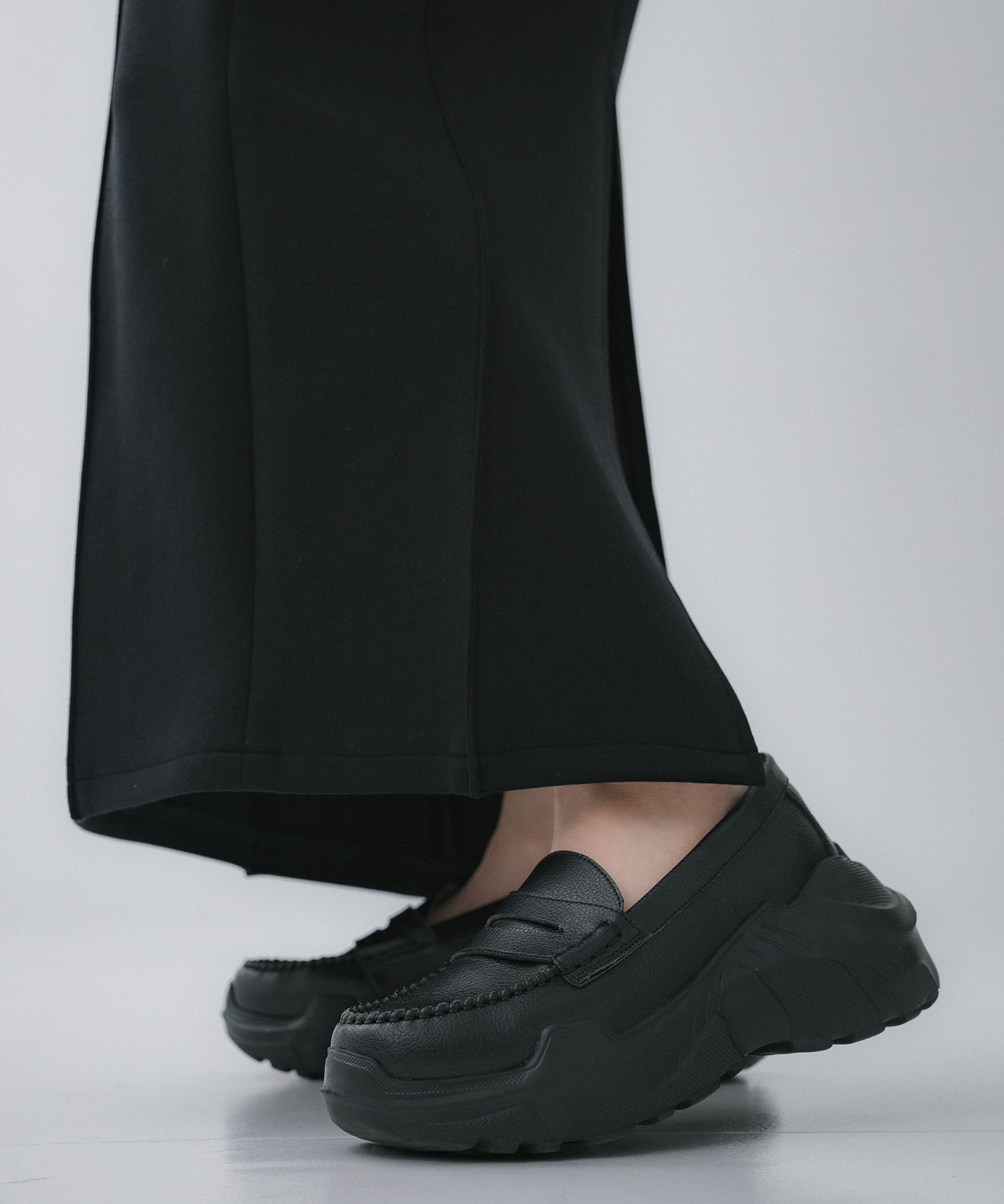 別注Regulated Gravity(35 BLACK): AKIKOAOKI: WOMENS｜ STUDIOUS