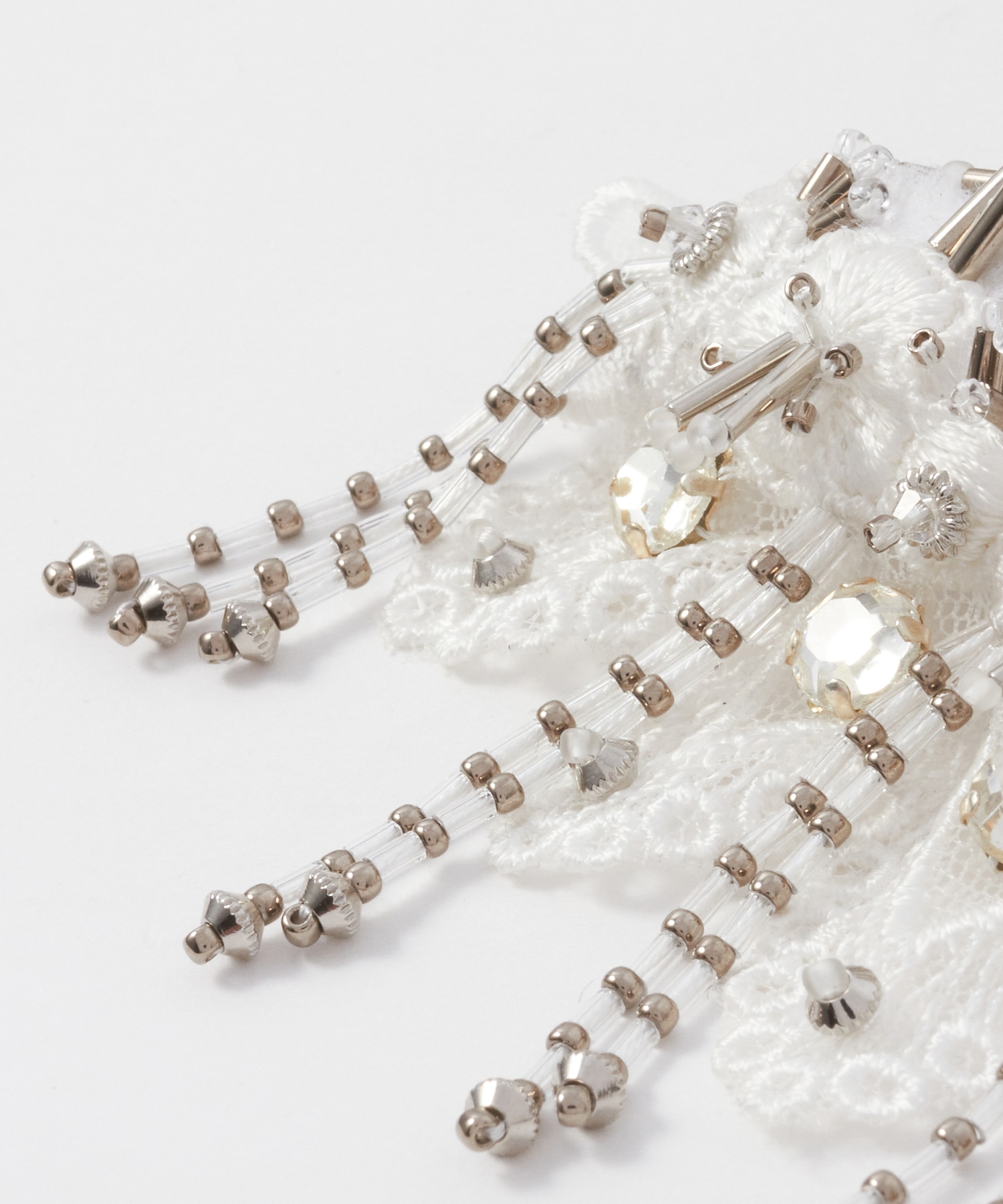 Snow bijou barrette right(FREE WHITE): tanakadaisuke: WOMENS